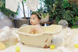 京都InstyleweddingKYOTOで開催のFun Fen Fantマルシェでミルクバス風ベビーペイント撮影の様子